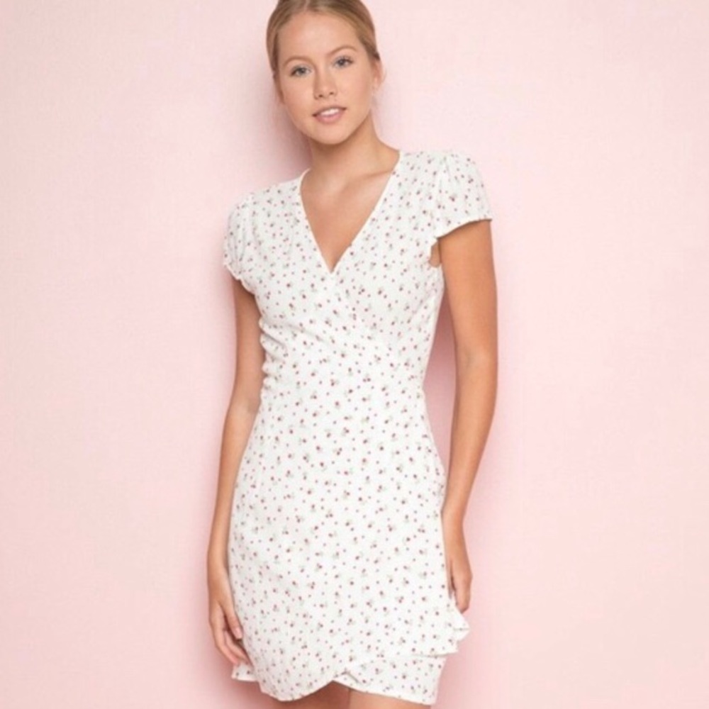 Brandy Melville floral Robbie dress